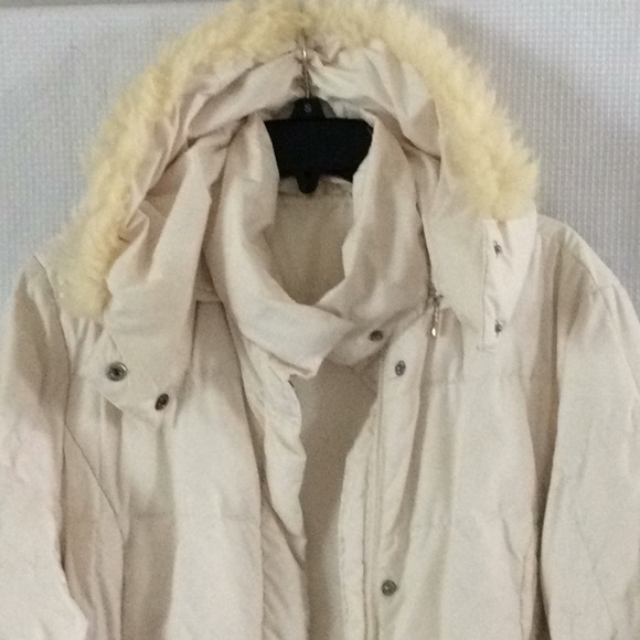 Feather Down Jacket Size L - Picture 5 of 11